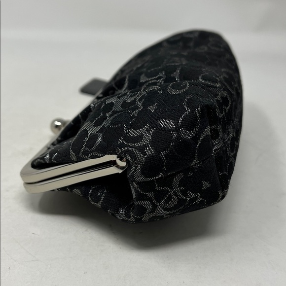 COACH KISSLOCK CLUTCH BLACK GRAY SHIMMER SIGNATURE C PLEATED FABRIC - Picture 4 of 14